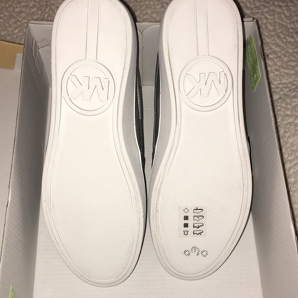 💥Last pair💥Michael Kors Keaton Slip On’s. - Picture 6 of 6
